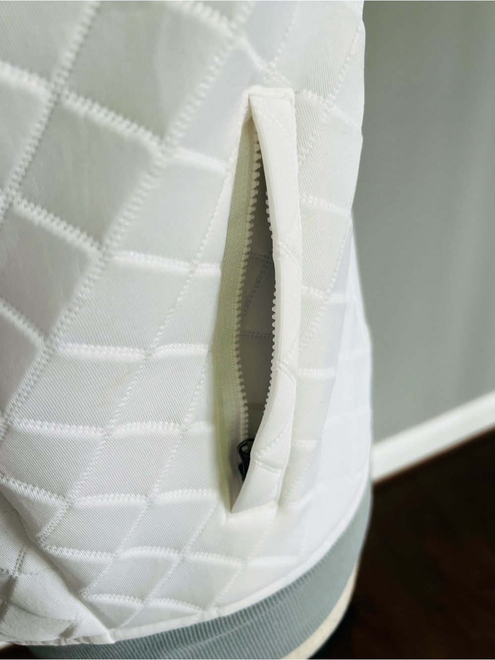 Athleta Infusion Bomber Quilted Jacket - Picture 6 of 10